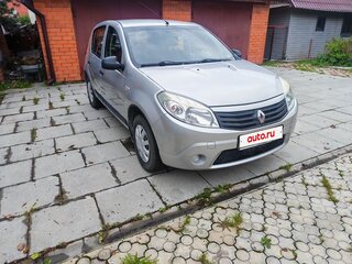 2012 Renault Sandero I, серебристый, 590000 рублей, вид 3