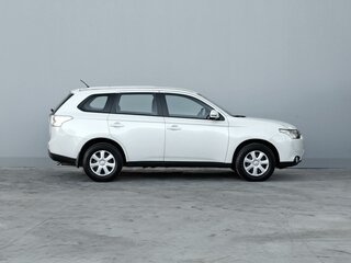 2014 Mitsubishi Outlander III, белый, 1449000 рублей, вид 5