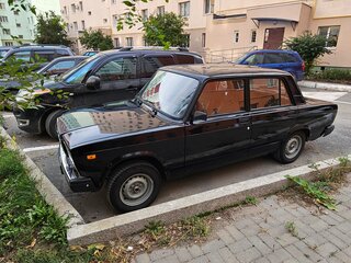 2010 Lada (ВАЗ) 2107, чёрный, 315000 рублей, вид 4