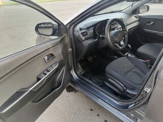 2012 Kia Rio 4-speed III, серый, 720000 рублей, вид 4