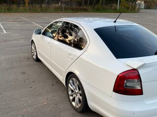 2011 Skoda Octavia II (A5) Рестайлинг, белый, 670000 рублей, вид 4