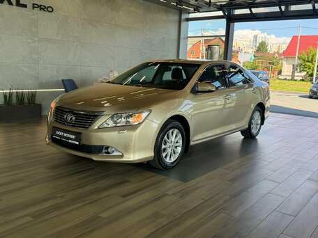 Toyota Camry VII (XV50)