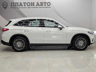 2026 Mercedes-Benz GLC 220 d II (X254), белый, 9400000 рублей, вид 4