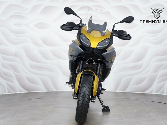 2019 BMW F 900 XR, жёлтый, 999000 рублей - вид 3