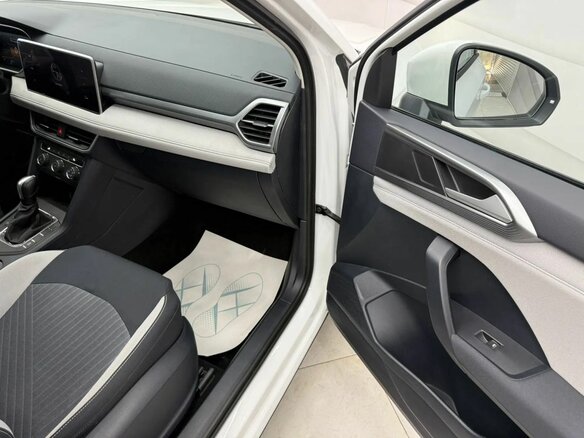 2025 Volkswagen Tharu 300 TSI I Рестайлинг, белый, 3149000 рублей - вид 9