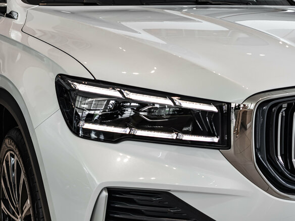 2025 Geely Monjaro I, белый, 4954990 рублей - вид 15