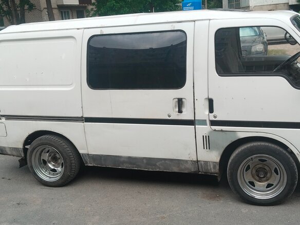 1993 Isuzu Midi, белый, 399999 рублей - вид 1
