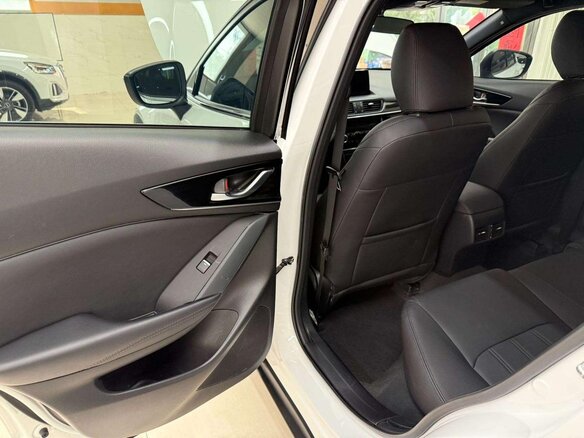 2023 Mazda CX-4 I Рестайлинг, белый, 2169000 рублей - вид 13