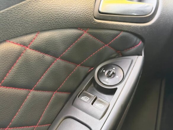 2012 Ford Focus III, чёрный, 620000 рублей - вид 13
