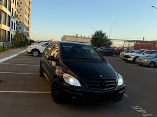 2010 Mercedes-Benz B-Класс 200 I (W245) Рестайлинг, чёрный, 1099000 рублей, вид 2