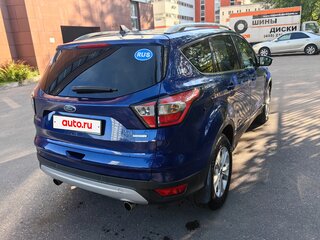2017 Ford Kuga II Рестайлинг, синий, 1800000 рублей, вид 3