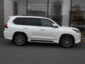 2016 Lexus LX 570 III Рестайлинг 2, белый, 7400000 рублей - вид 3