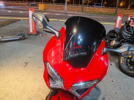 2015 Honda VFR 800, красный, 690000 рублей, вид 5