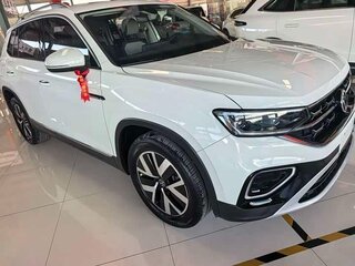 2024 Volkswagen Tayron I Рестайлинг, белый, 3553038 рублей, вид 3