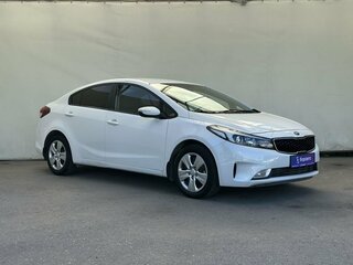 2017 Kia Cerato III Рестайлинг (Classic), белый, 1370000 рублей, вид 2