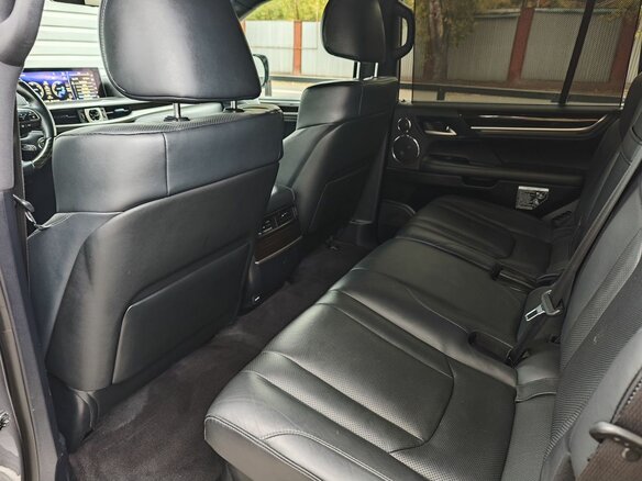 2019 Lexus LX 450d III Рестайлинг 2, серый, 7974000 рублей - вид 18