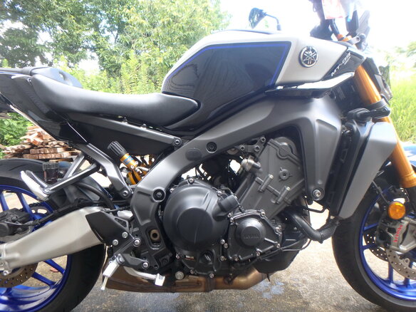 2024 Yamaha MT-09 (FZ-09), серый, 1400000 рублей - вид 12