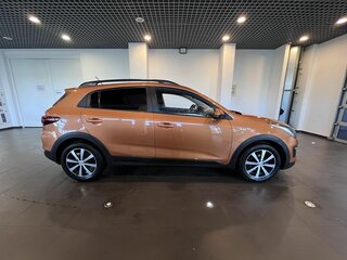 2018 Kia Rio X-Line IV, оранжевый, 1840000 рублей, вид 2