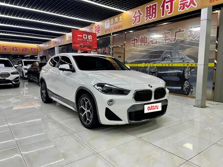 2019 BMW X2 sDrive20i I (F39), белый, 1680000 рублей, вид 5