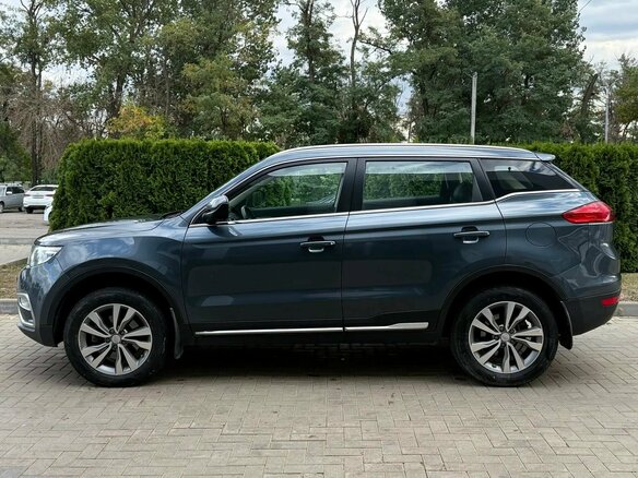 2020 Geely Atlas I, серый, 1370000 рублей - вид 9