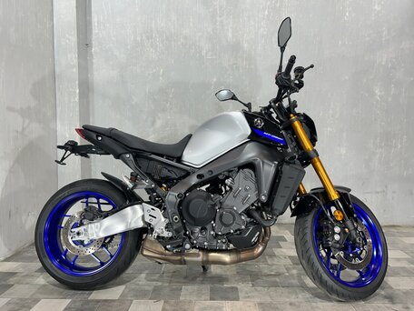 2022 Yamaha MT-09 (FZ-09), серый, 1065000 рублей, вид 1