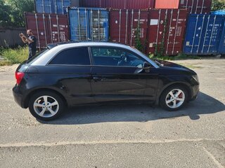2011 Audi A1 I (8X), чёрный, 830000 рублей, вид 3
