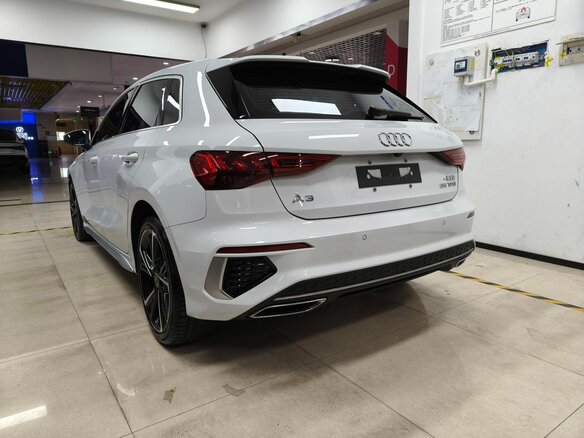 2023 Audi A3 Sportback 35 TFSI IV (8Y), белый, 2236666 рублей - вид 5