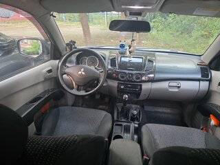2012 Mitsubishi L200 IV, серебристый, 1300000 рублей, вид 5