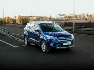 2017 Ford Kuga II Рестайлинг, синий, 1535000 рублей, вид 5