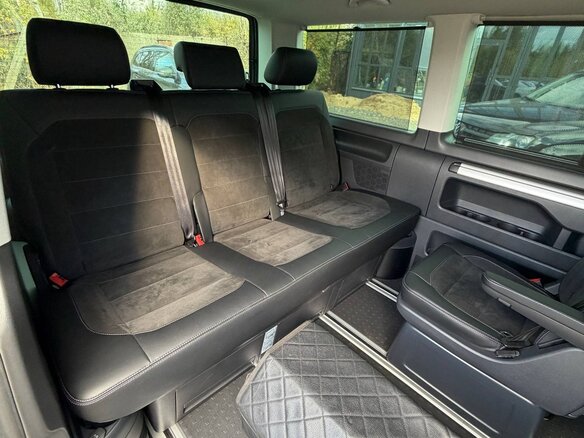 2022 Volkswagen Multivan T6 Рестайлинг, серый, 8500000 рублей - вид 5