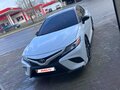 2019 Toyota Camry US Market VIII (XV70), белый, 1630000 рублей - вид 1