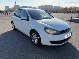 2011 Volkswagen Golf VI, белый, 680000 рублей, вид 3