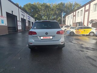 2014 Volkswagen Touareg II, белый, 2370000 рублей, вид 5