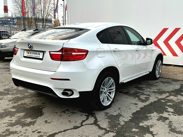 2013 BMW X6 35i I (E71) Рестайлинг, белый, 2120000 рублей - вид 5