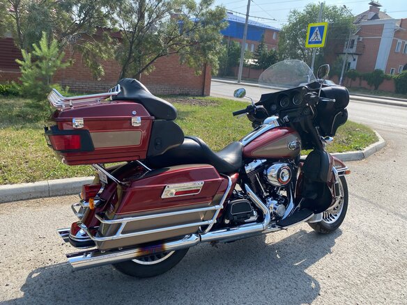 2009 Harley-Davidson Electra Glide, красный, 720000 рублей - вид 2