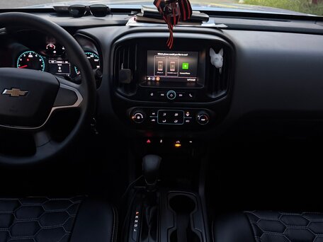 2021 Chevrolet Colorado II, белый, 3700000 рублей, вид 5