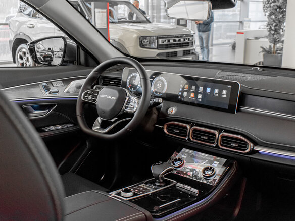 2026 Jetour X70+ I Рестайлинг, серый, 3399000 рублей - вид 20
