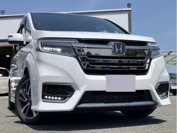 2021 Honda Stepwgn Spada V Рестайлинг, белый - вид 5