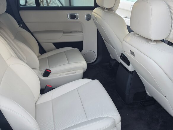 2025 Li Auto (Lixiang) L9 52.3 kWh I Рестайлинг, белый, 8700000 рублей - вид 16