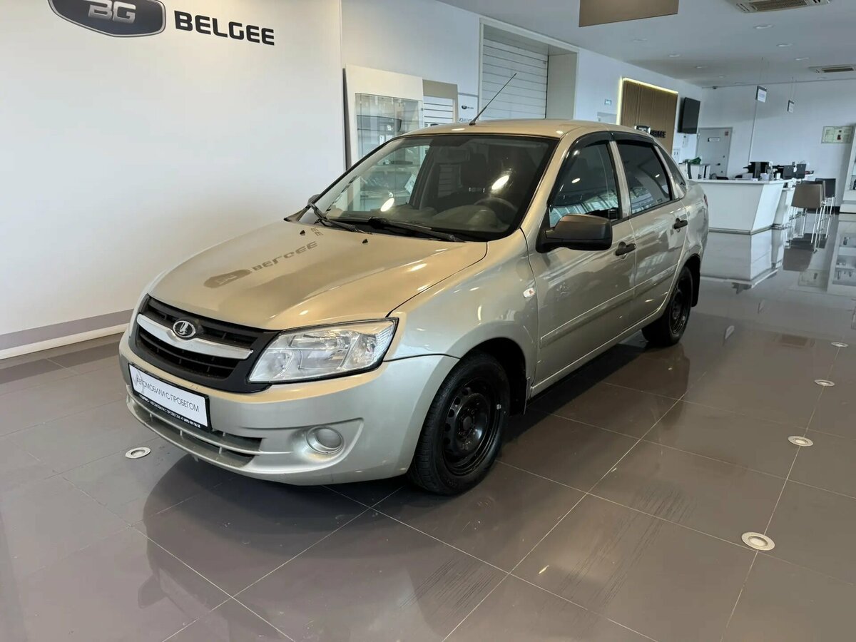 Открыть фотографии: Lada (ВАЗ) Granta I