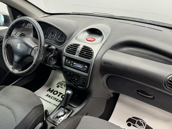 2004 Peugeot 206, серый, 115000 рублей - вид 6
