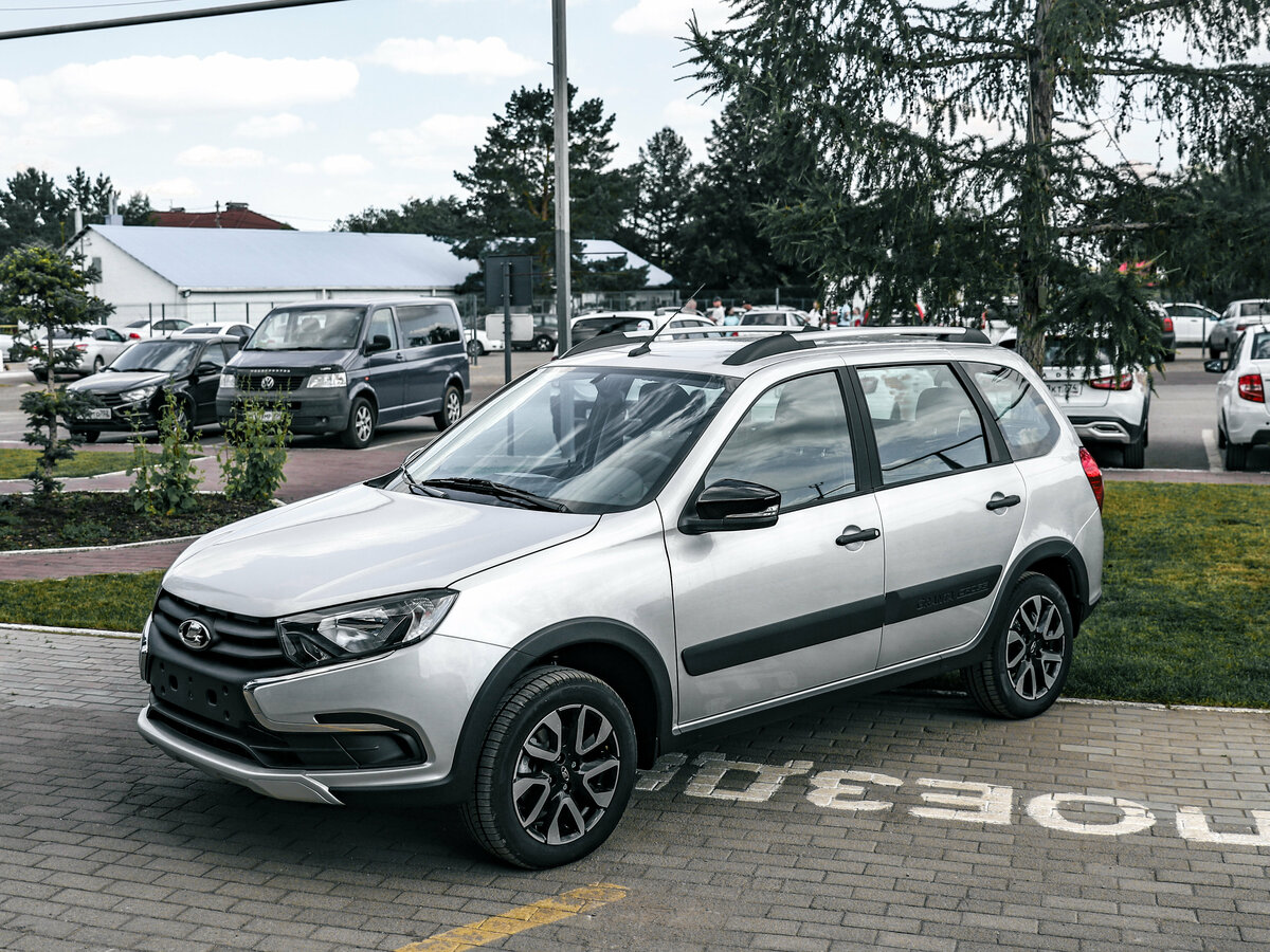 Открыть фотографии: Lada (ВАЗ) Granta I Рестайлинг