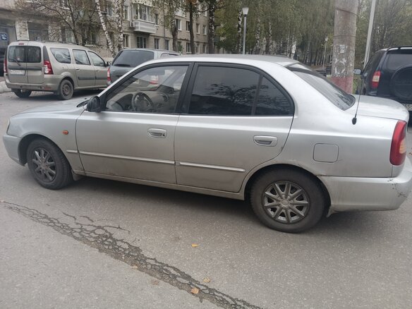2007 Hyundai Accent ТагАЗ II, серебристый - вид 2