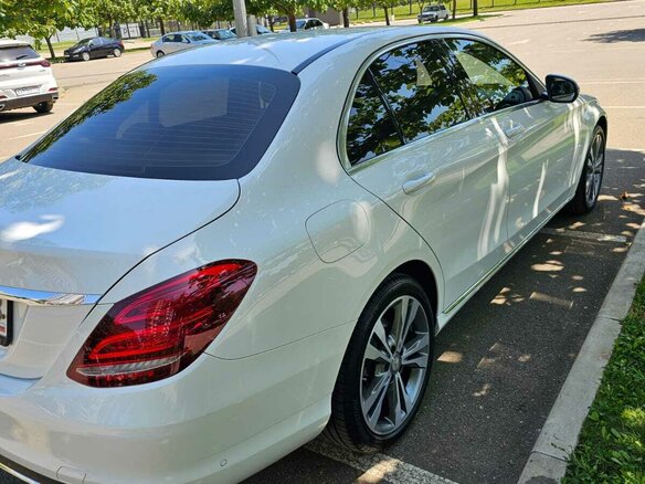 2016 Mercedes-Benz C-Класс 180 IV (W205), белый, 2630000 рублей - вид 2