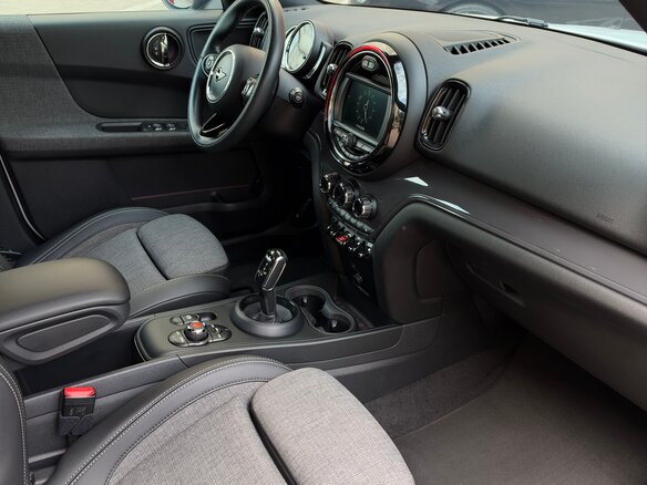 2019 Mini Countryman Cooper II, белый, 2500000 рублей - вид 26