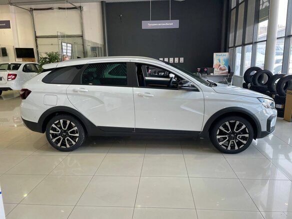 2025 Lada (ВАЗ) Vesta SW Cross I Рестайлинг (NG), белый - вид 4