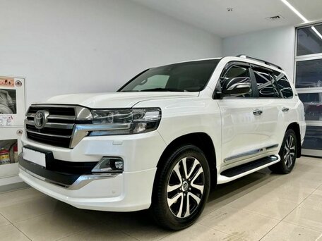 Toyota Land Cruiser 200 Series Рестайлинг 2