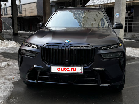 2025 BMW X7 40i I (G07) Рестайлинг, чёрный, 16500000 рублей, вид 4