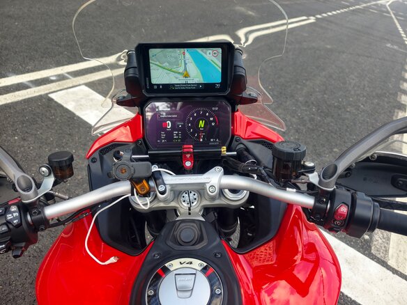 2023 Ducati Multistrada V4, красный, 2650000 рублей - вид 19