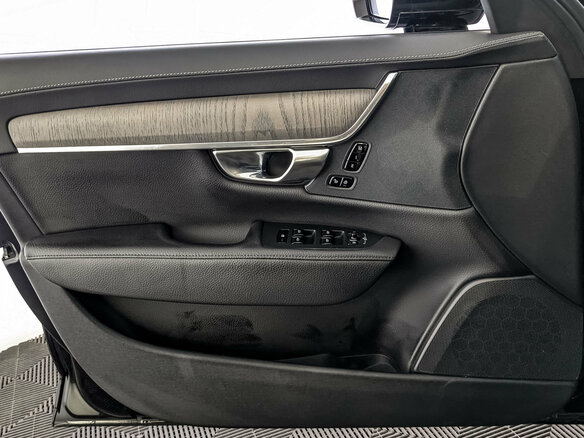 2021 Volvo S90 II Рестайлинг, чёрный, 2890000 рублей - вид 18